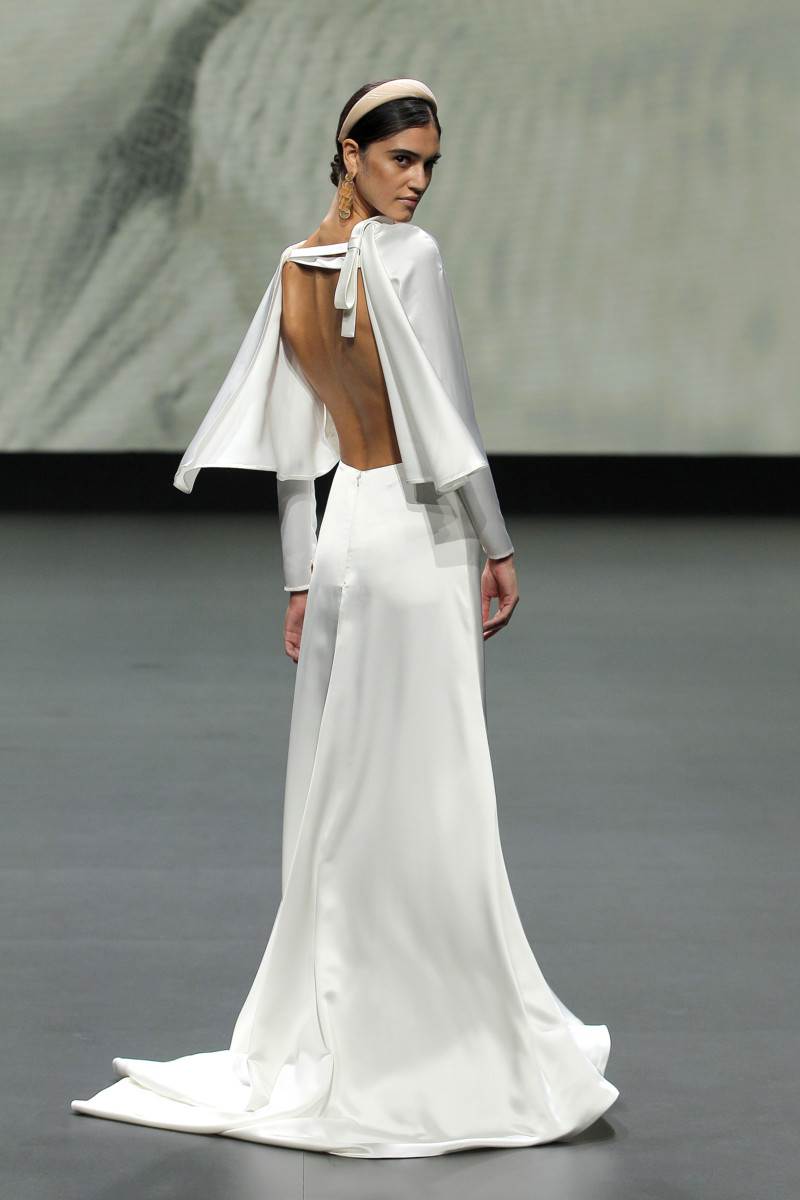 bridal-modni-trendovi-u-2021-nosit-ce-se-vjencanice-otvorenih-leda