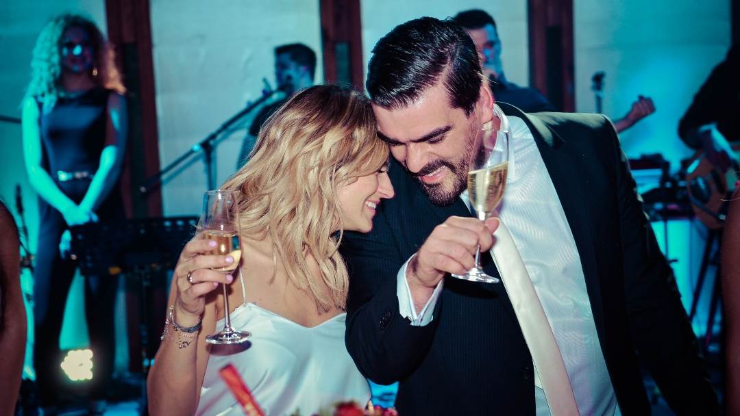 Janica Kostelić je bila vjenčana kuma Hrvoju Brlečiću na vjenčanju s Antonijom Blaće 26. lipnja 2015.