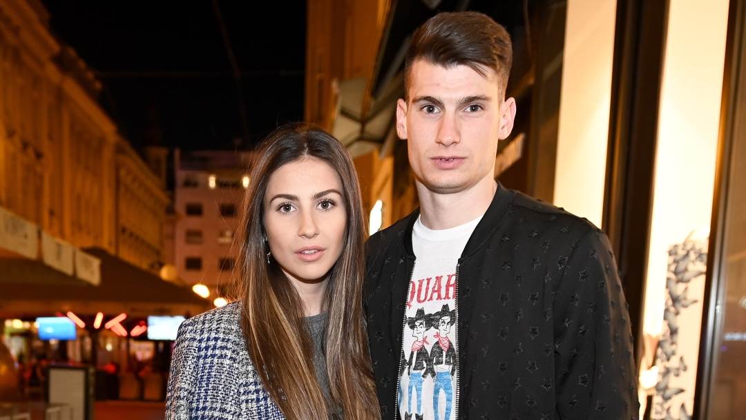 Helena Matić i Dominik Livaković se zaručili.