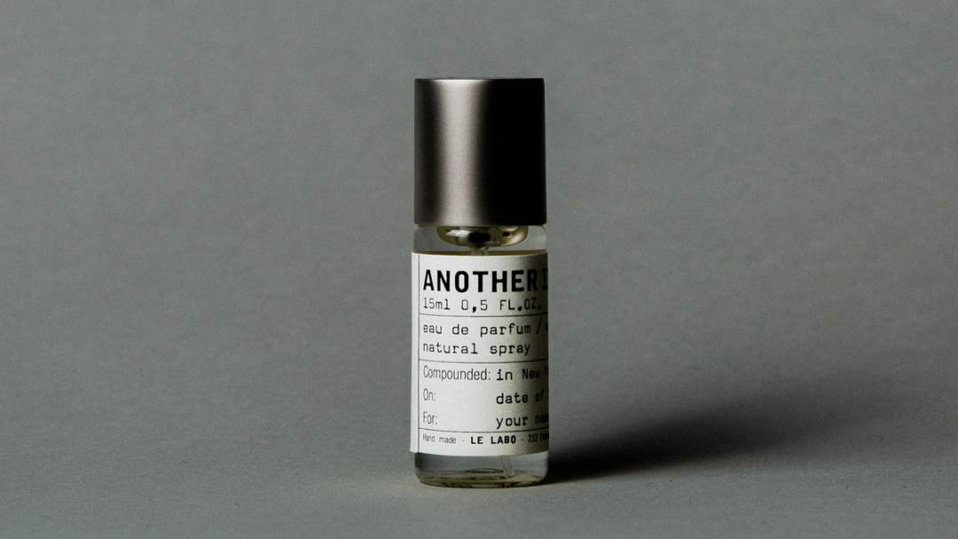 Muški parfem Le Labo Another 13 odličan je unisex miris koji možete ukrasti svom muškarcu