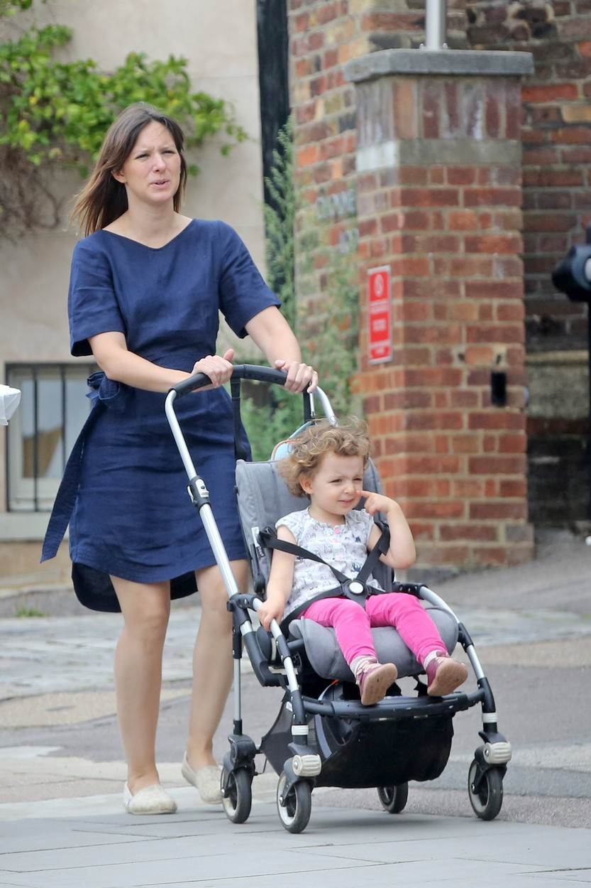 Rowan Atkinson i Louise Ford s kćeri Islom