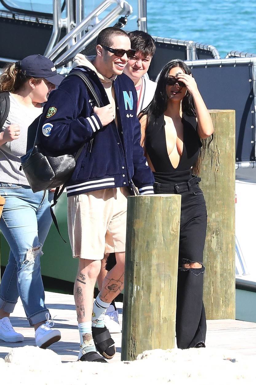 Kim Kardashian i Pete Davidson uživaju na odmoru na Bahamima nakon glasina o prevari