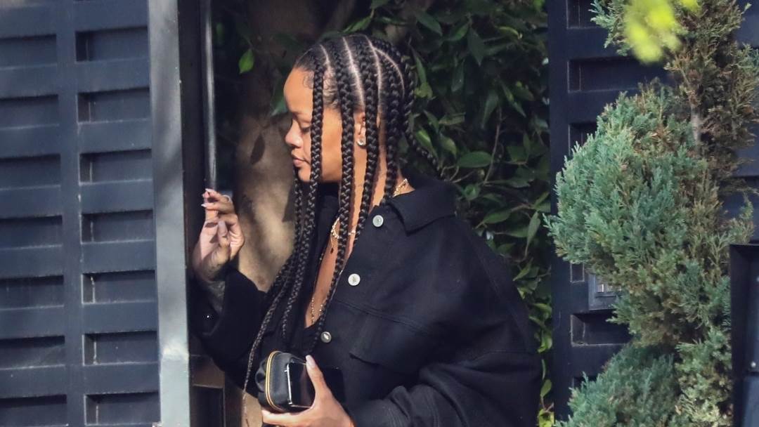 Rihanna je viđena kako rano ujutro napušta stan od dečka