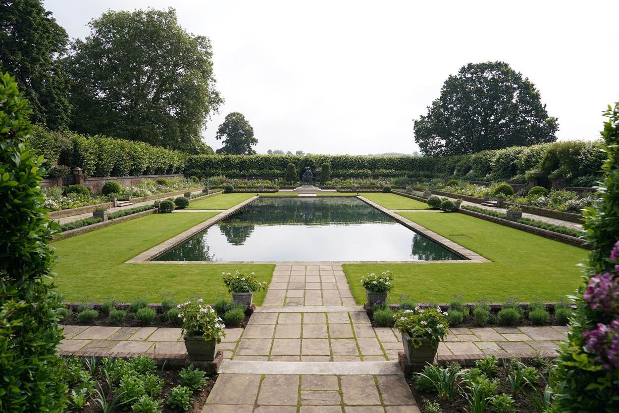 Kate Middleton Kensington palaču je odabrala zbog prekrasnih vrtova