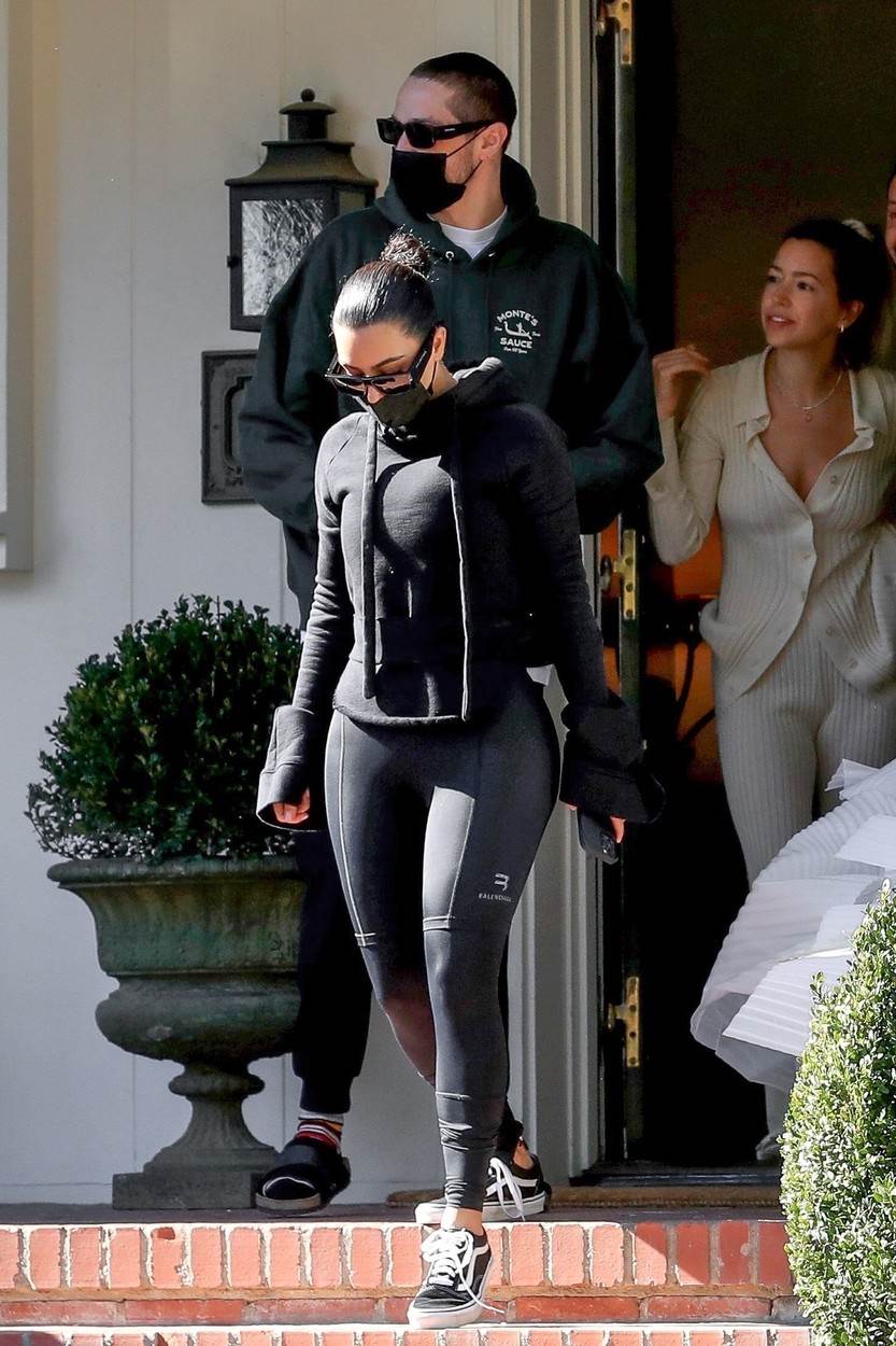 Kim Kardashian odlučila se za Vans tenisice