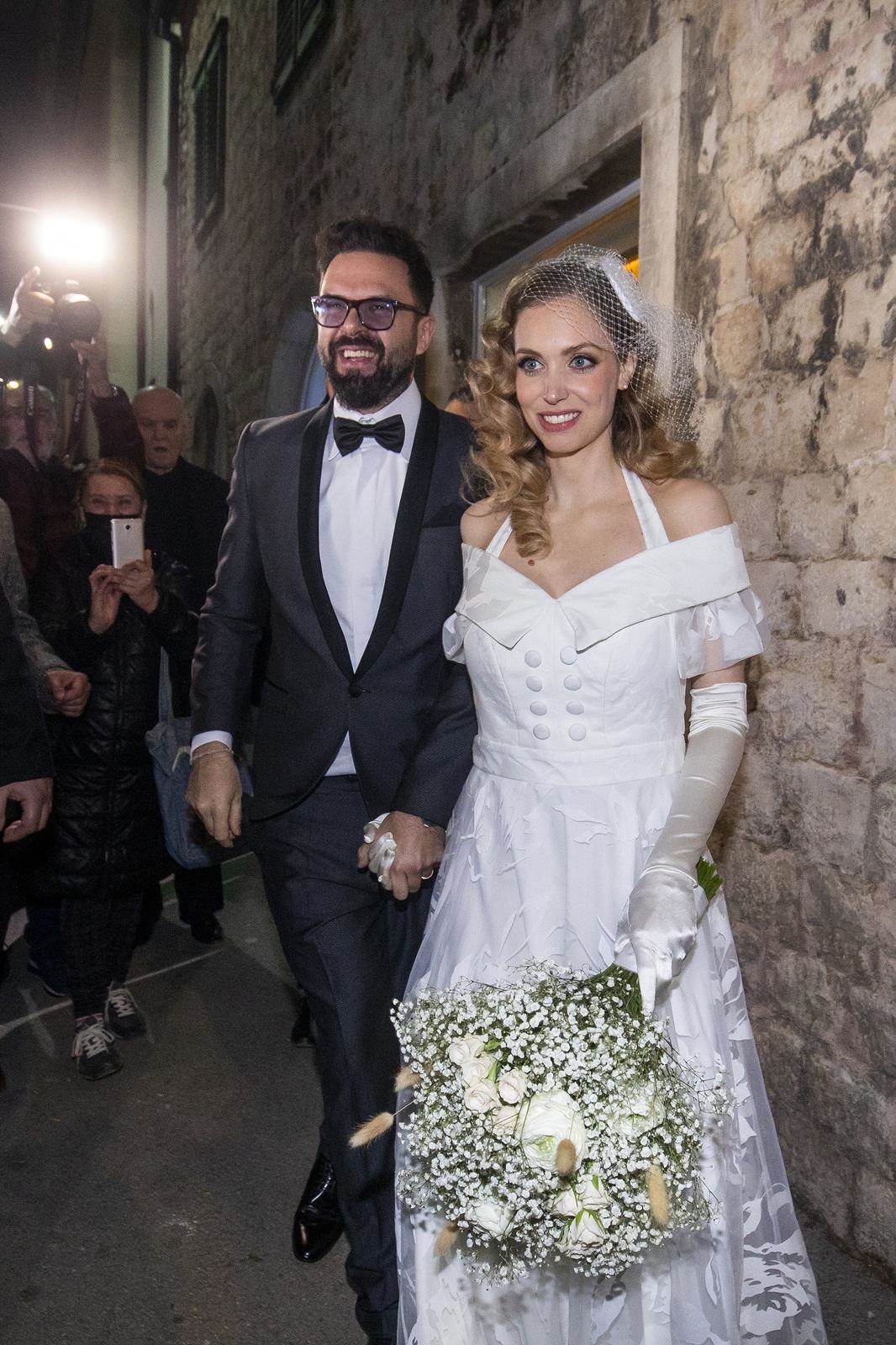 Hana Huljić i Petar Grašo vjenčali su se na intimnoj ceremoniji u Splitu