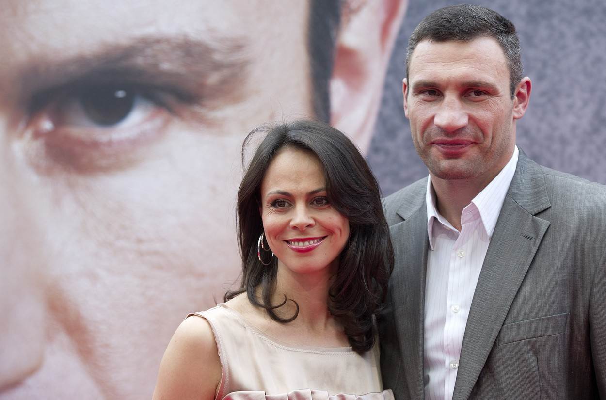 Vitalij Kličko je u braku s Natalijom Kličko od 1996. te imaju troje djece