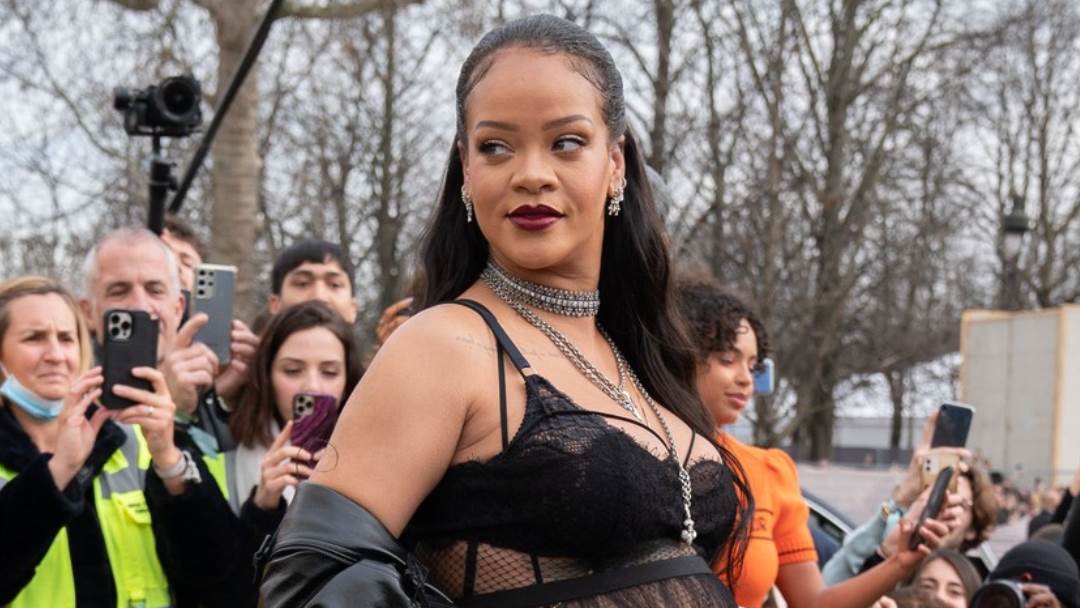 Rihanna je u donjem rublju stigla na Tjedan mode u Parizu