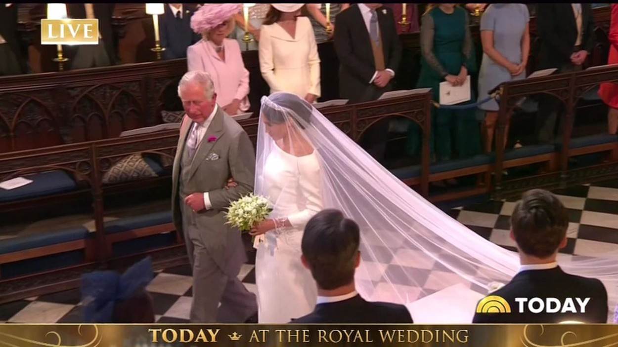 Princ Charles je pratio Meghan Markle do oltara umjesto njezinog oca