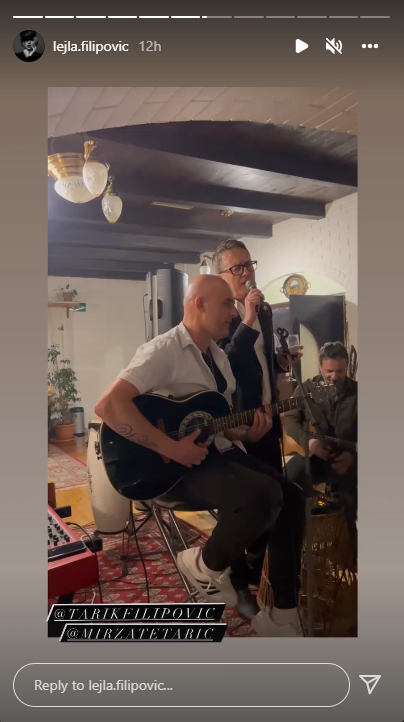 Tarik Filipović pjeva na proslavi svog 50. rođendana