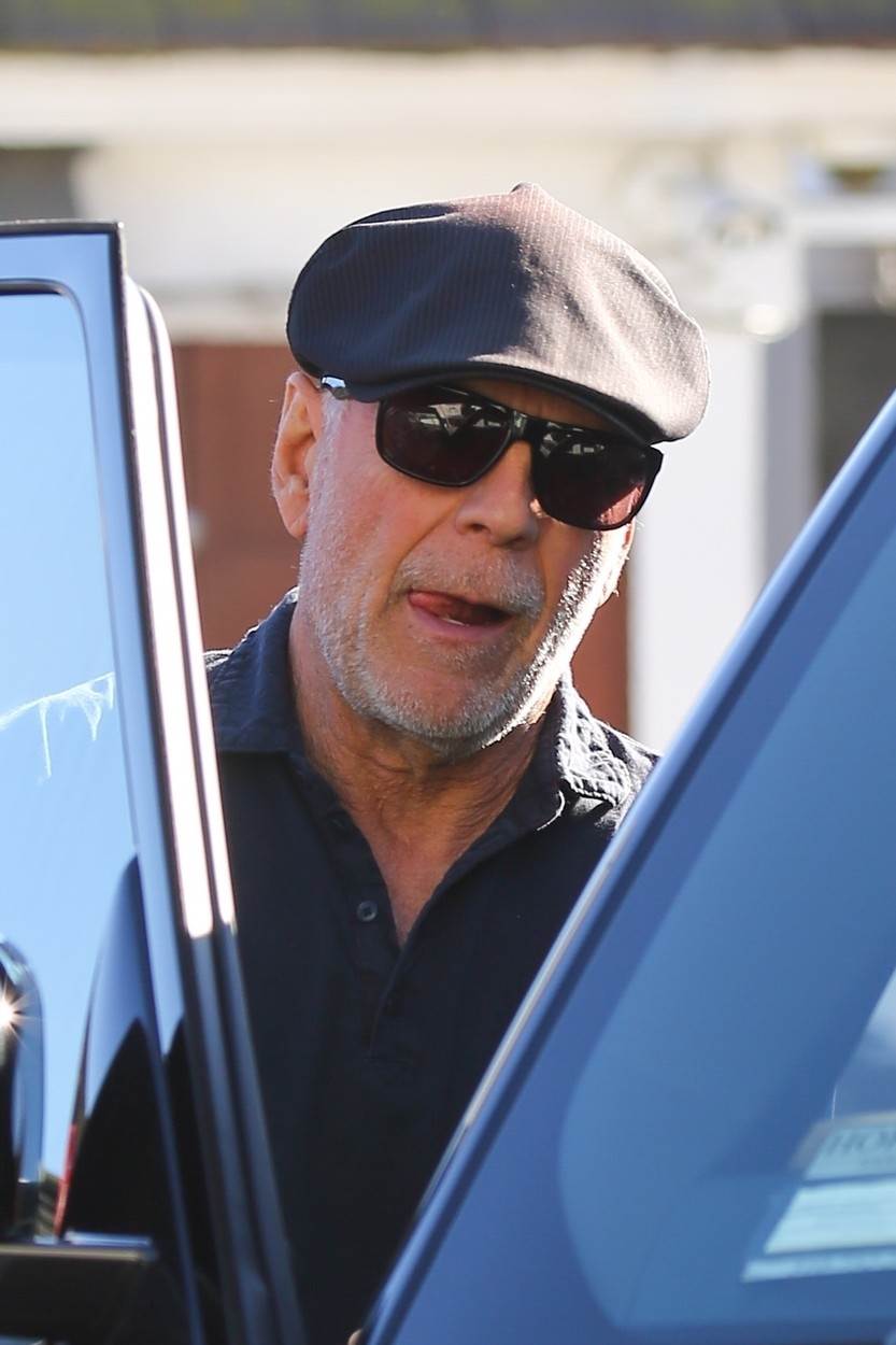 Bruce Willis bori se s afazijom