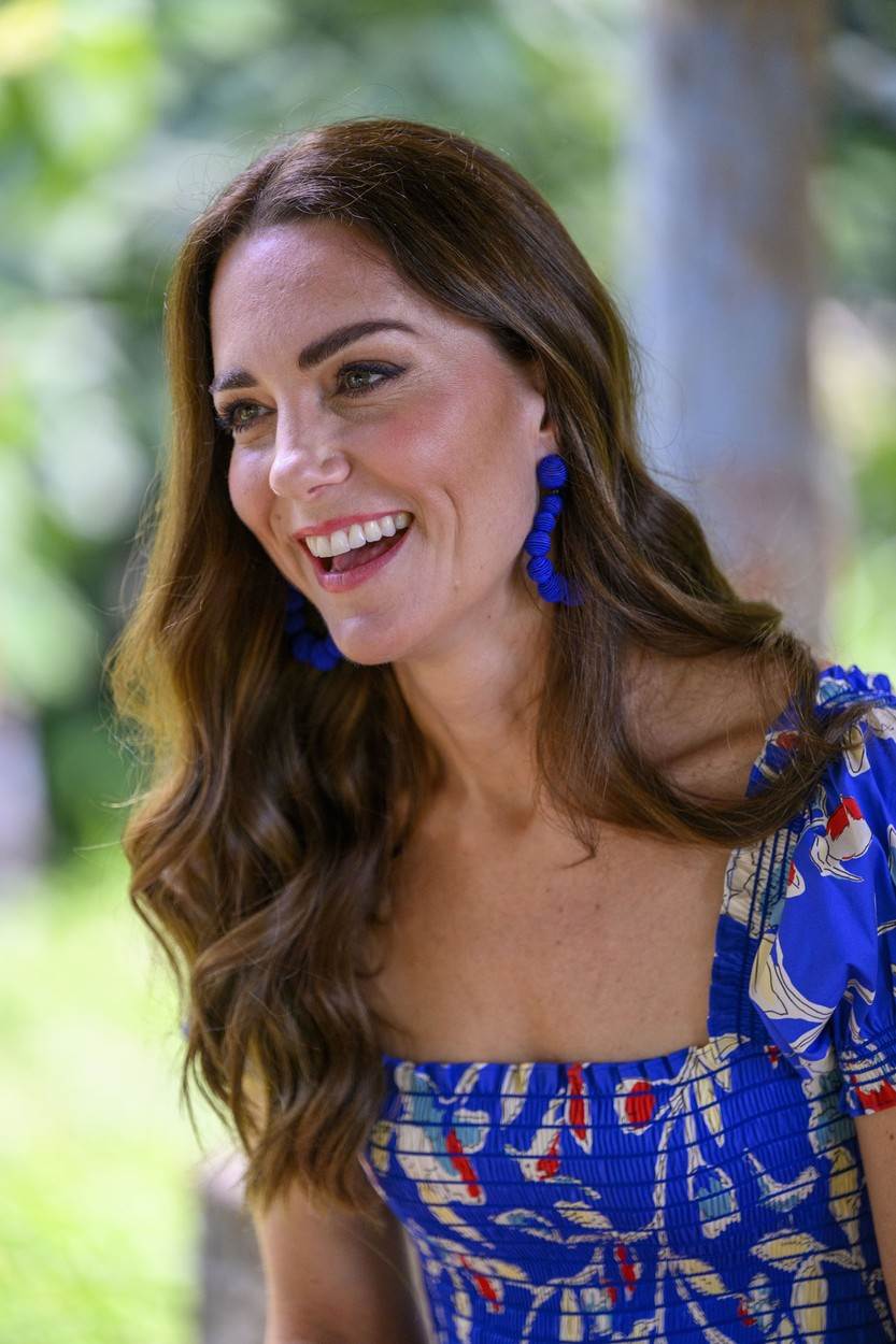 Kate Middleton na Bahamima je nosila Sezane naušnice