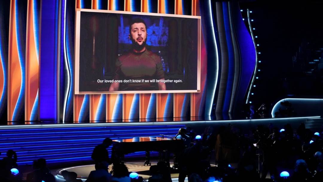 Ukrajinski predsjednik Volodimir Zelenski obratio se videoporukom na dodjeli Grammyja