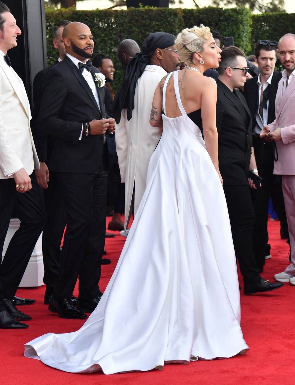 Lady Gaga je na dodjeli Grammy nagrada stigla u Armani Prive haljini