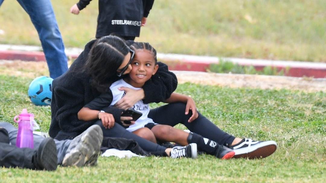 Kim Kardashian u ležernom izdanju sa sinom Saintom