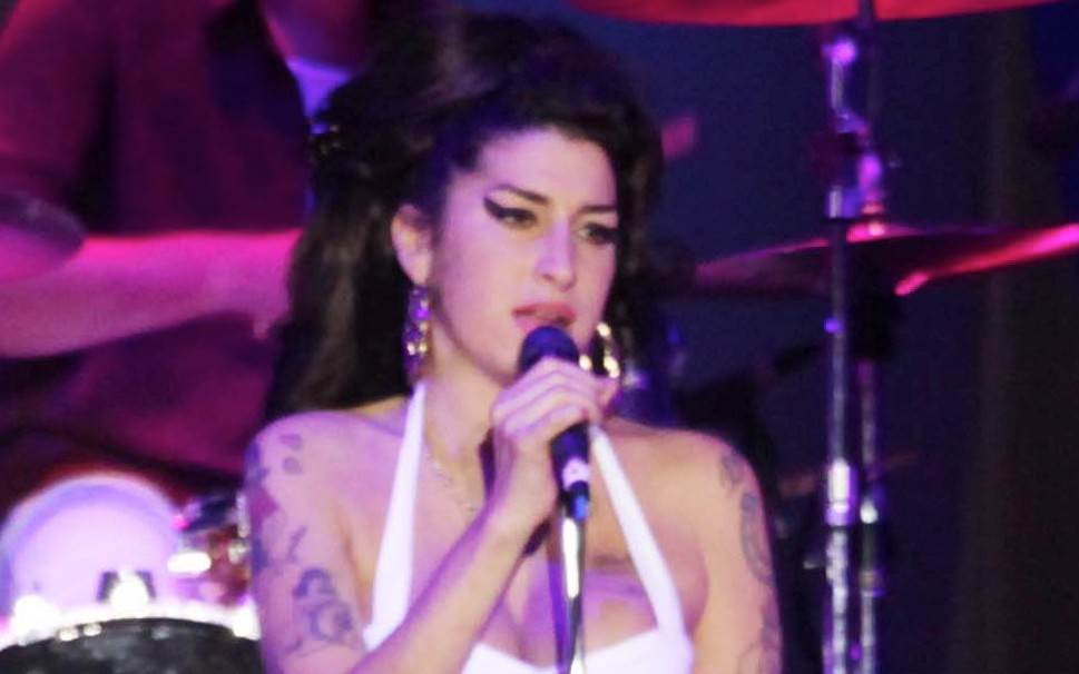 Majka Amy Winehouse napokon će otkriti svijetu pravu Amy