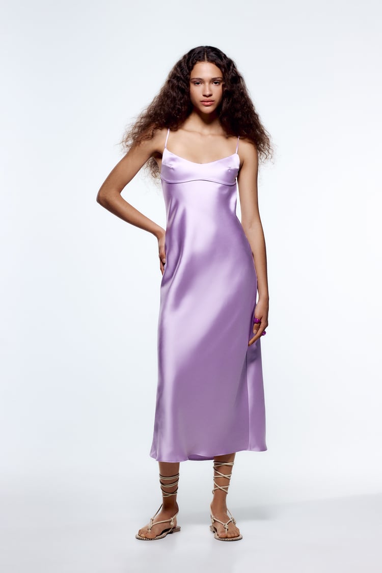 Dostupna je Zara haljina u lila boji