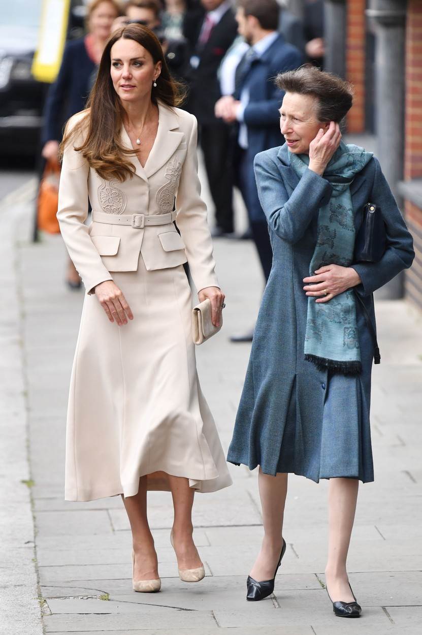 princeza Anne i Kate Middleton u prvom izlasku