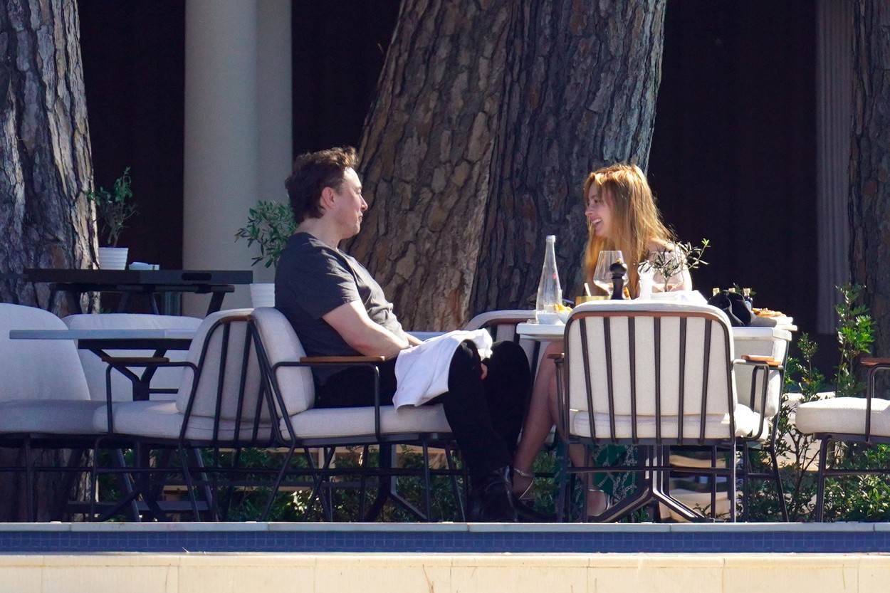 Elon Musk i Natasha Bassett novi su ljubavni par