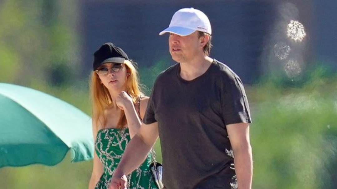 Elon Musk trenutno hoda s glumicom Natashom Bassett