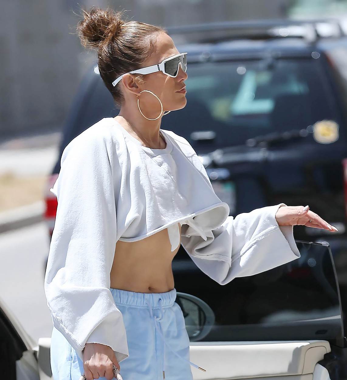 Jennifer Lopez pokazala trbušnjake