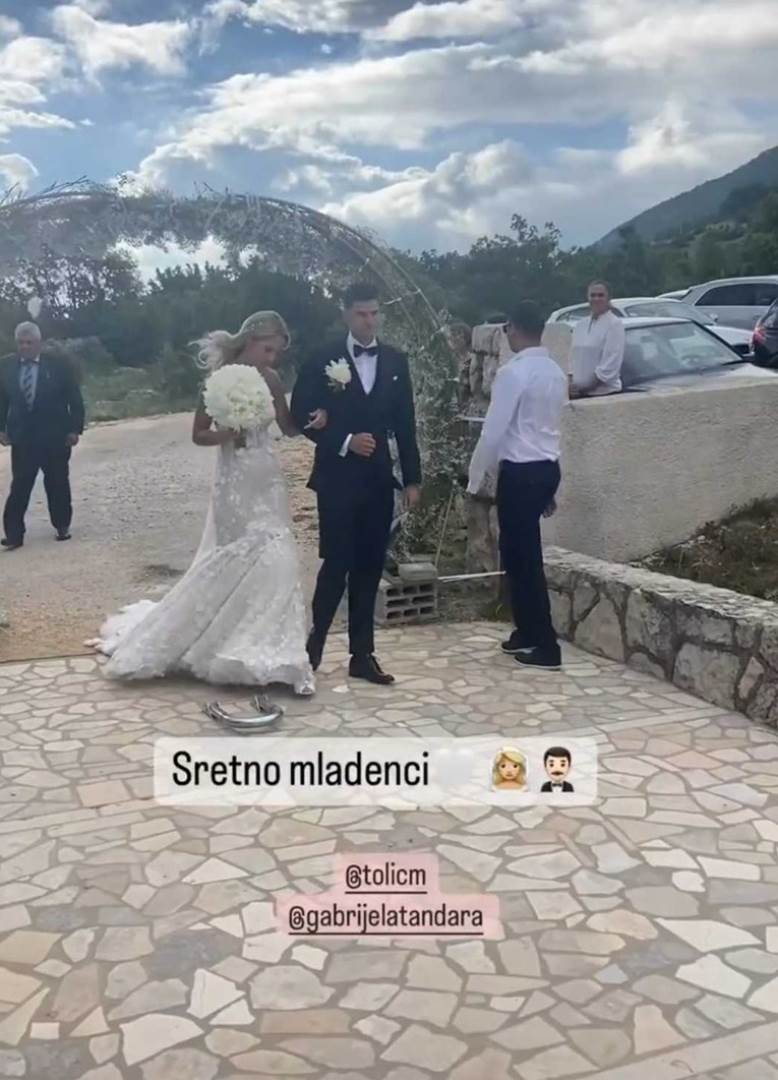 Marko Tolić i Gabrijela Tandara vjenčali su se u lipnju