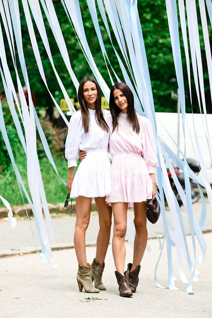 Helena Šopar Zadro i Tamara Šopar Rebić u istim haljinama na Elle Boutiqueu