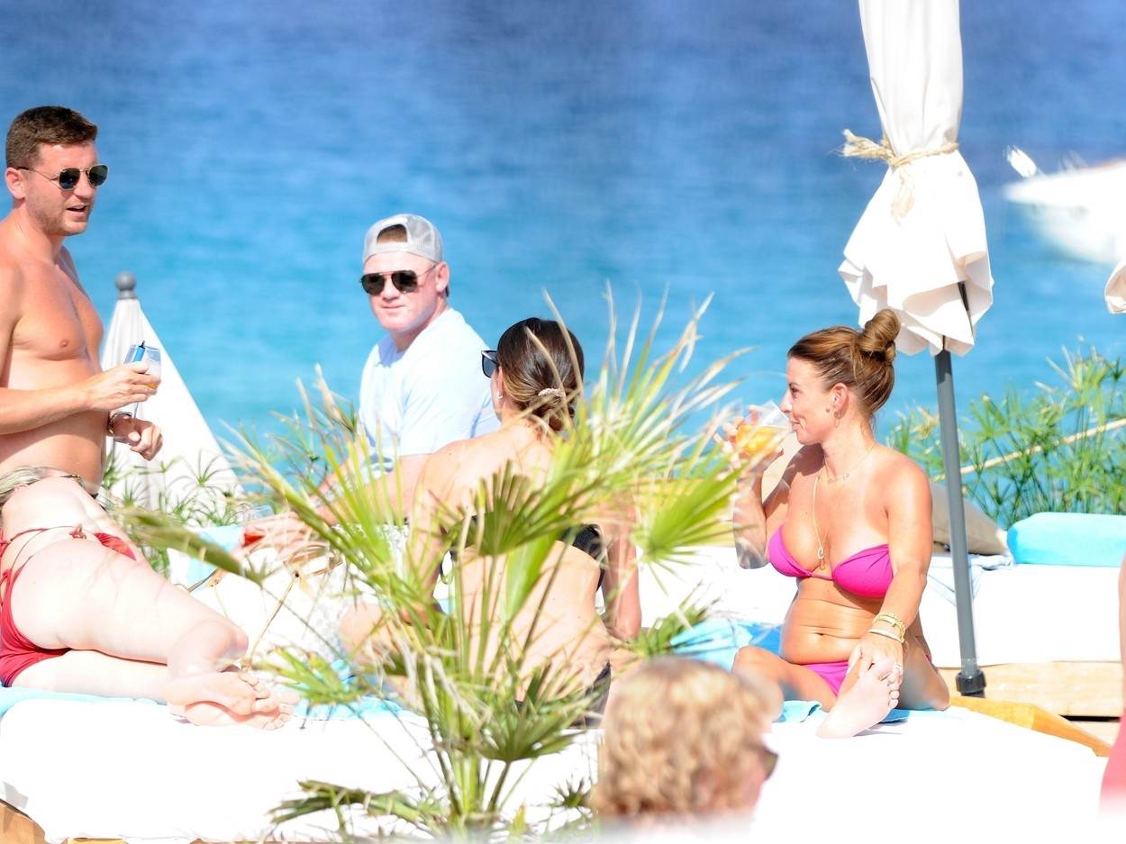 Coleen i Wayne Rooney na odmoru na Ibizi