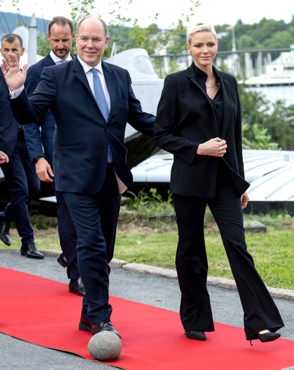 Princeza Charlene i princ Albert II. na izložbi u Oslu