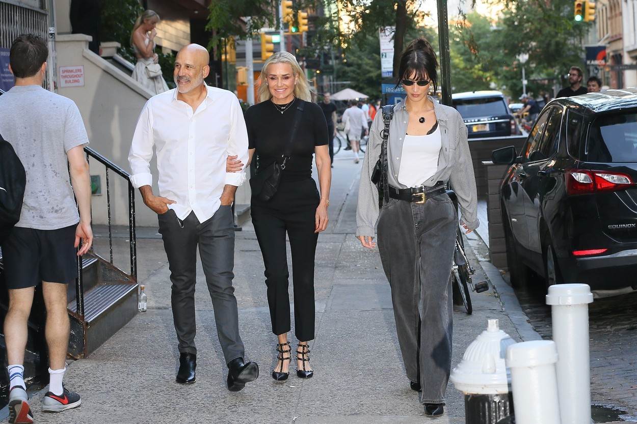Yolanda Hadid, Bella Hadid i Joseph Jingoli posjetili su klub u New Yorku