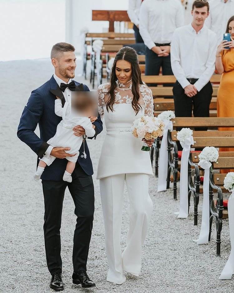 Andrej Kramarić i Mia Ćurković na dan vjenčanja krstili su sina