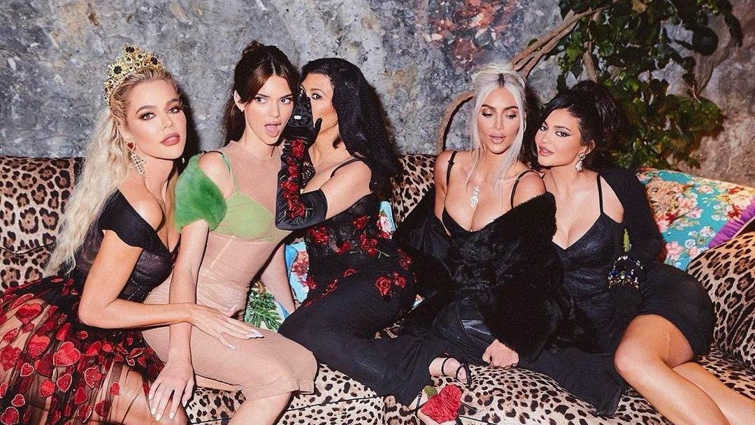 Kim Kardashian sa sestrama zarađuje milijarde