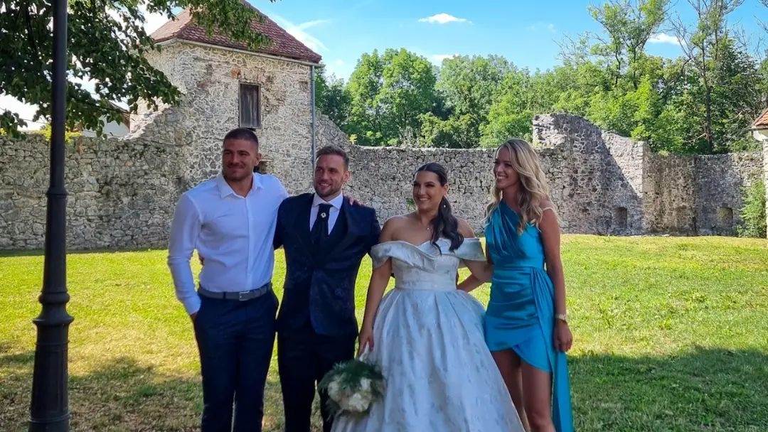 Luka Cindrić i Lara Stipetić vjenčali su se u Ogulinu