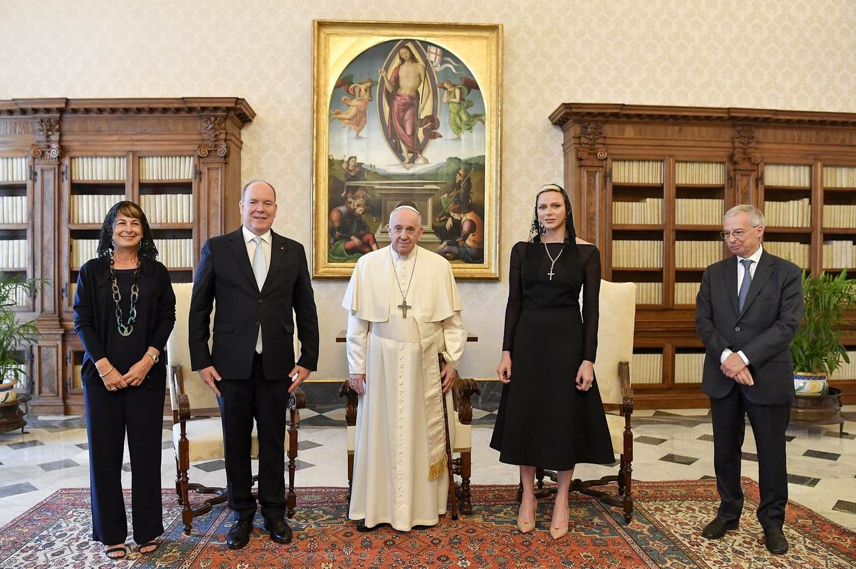 Princeza Charlene i princ Albert posjetili su papu Franju