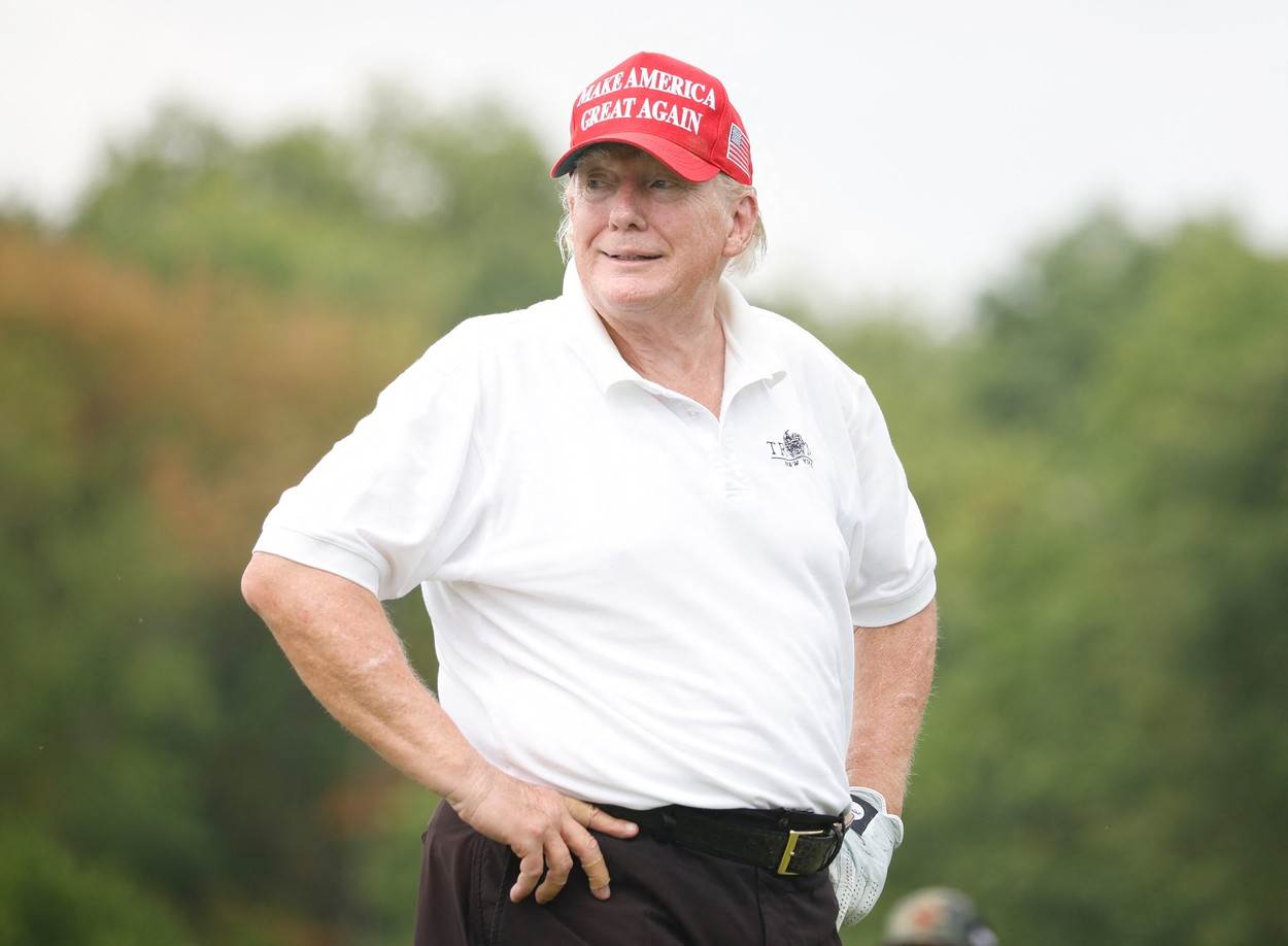 Donald Trump navodno je Ivanu pokopao na golf terenu.