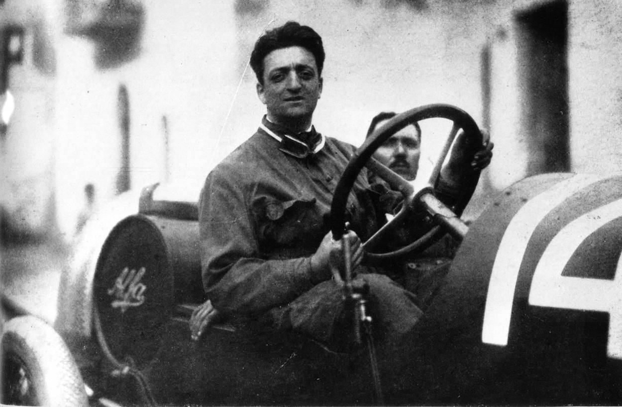 Enzo Ferrari legenda je automobilizma