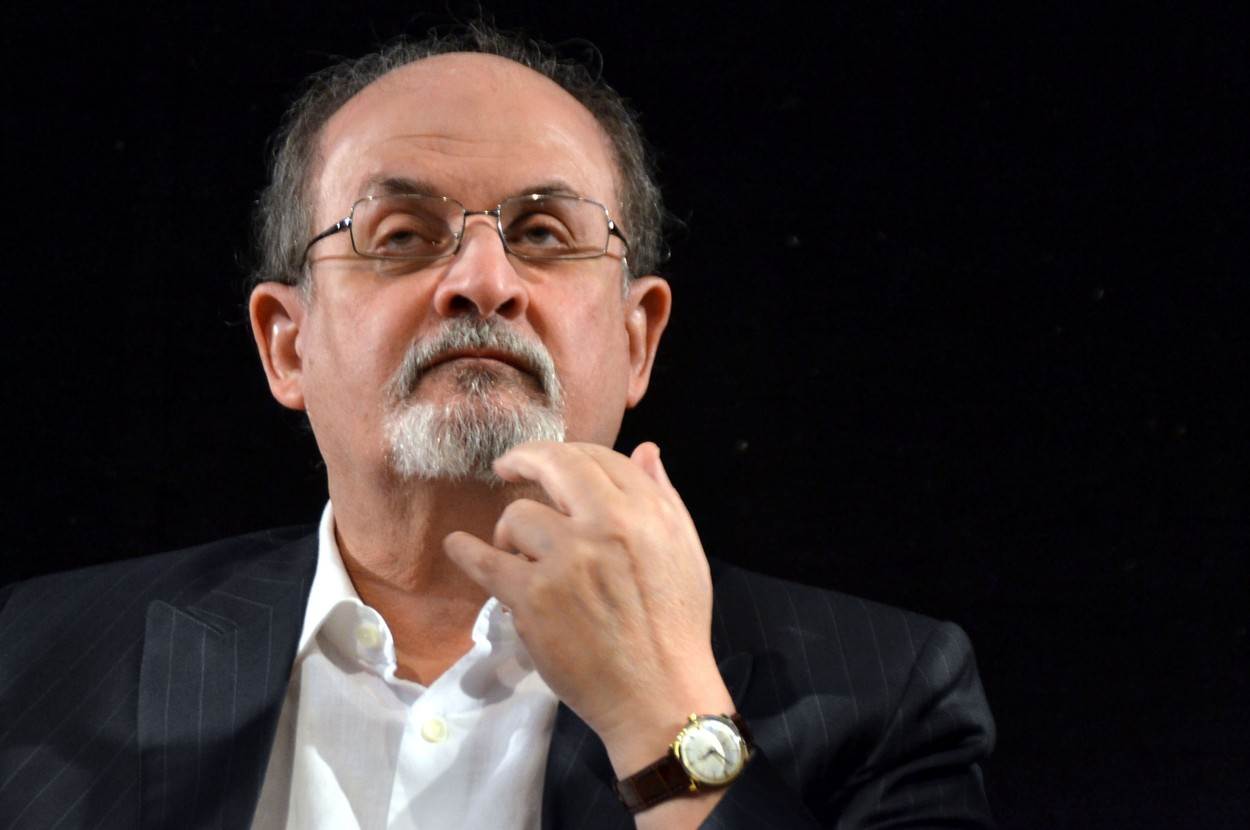 Salman Rushdie je operiran nakon pokušaja ubojstva