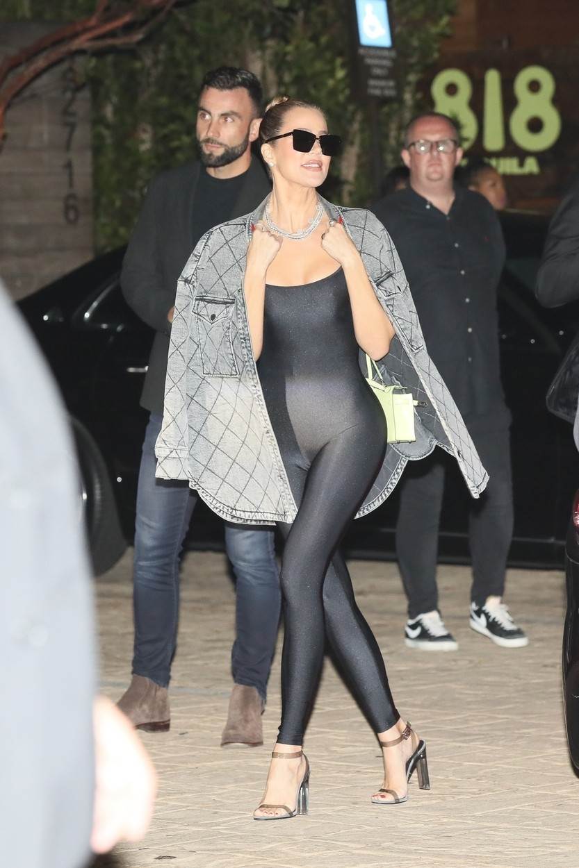 Khloe Kardashian izvadila je implantate iz stražnjice