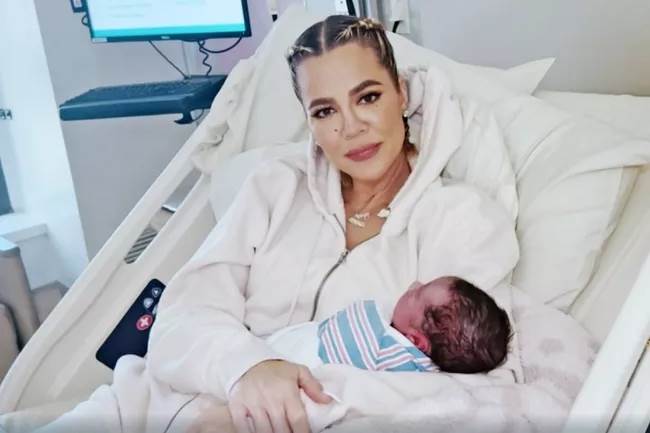 Khloe Kardashian prvi put pokazala sina kojeg je dobila putem surogat majke