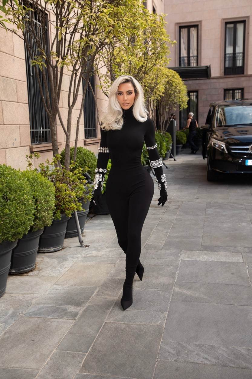 Kim Kardashian u Milanu promovira kolekciju s Dolce&Gabbanom