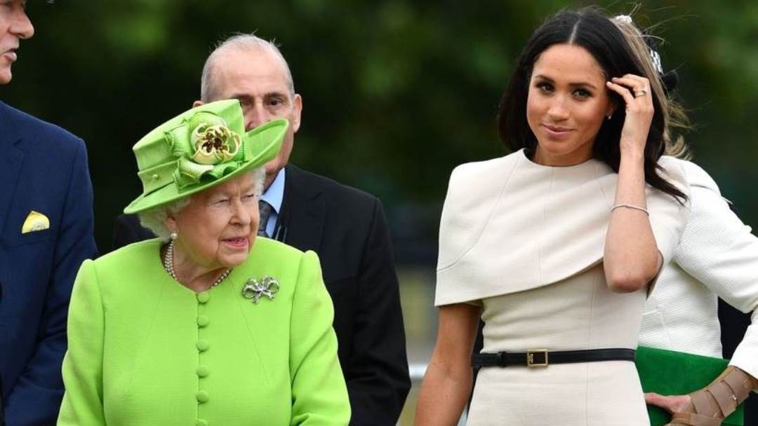 Meghan Markle nije nosila šešir u izlasku s kraljicom Elizabetom