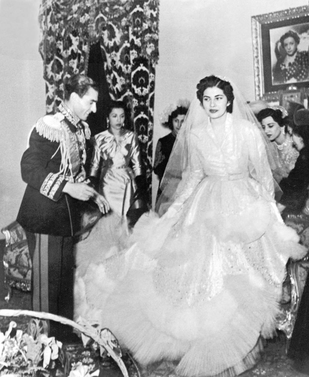 Mohammed Reza Pahlavi razveo se od Soraye Esfandiary-Bakhtiary jer nije mogla imati djecu