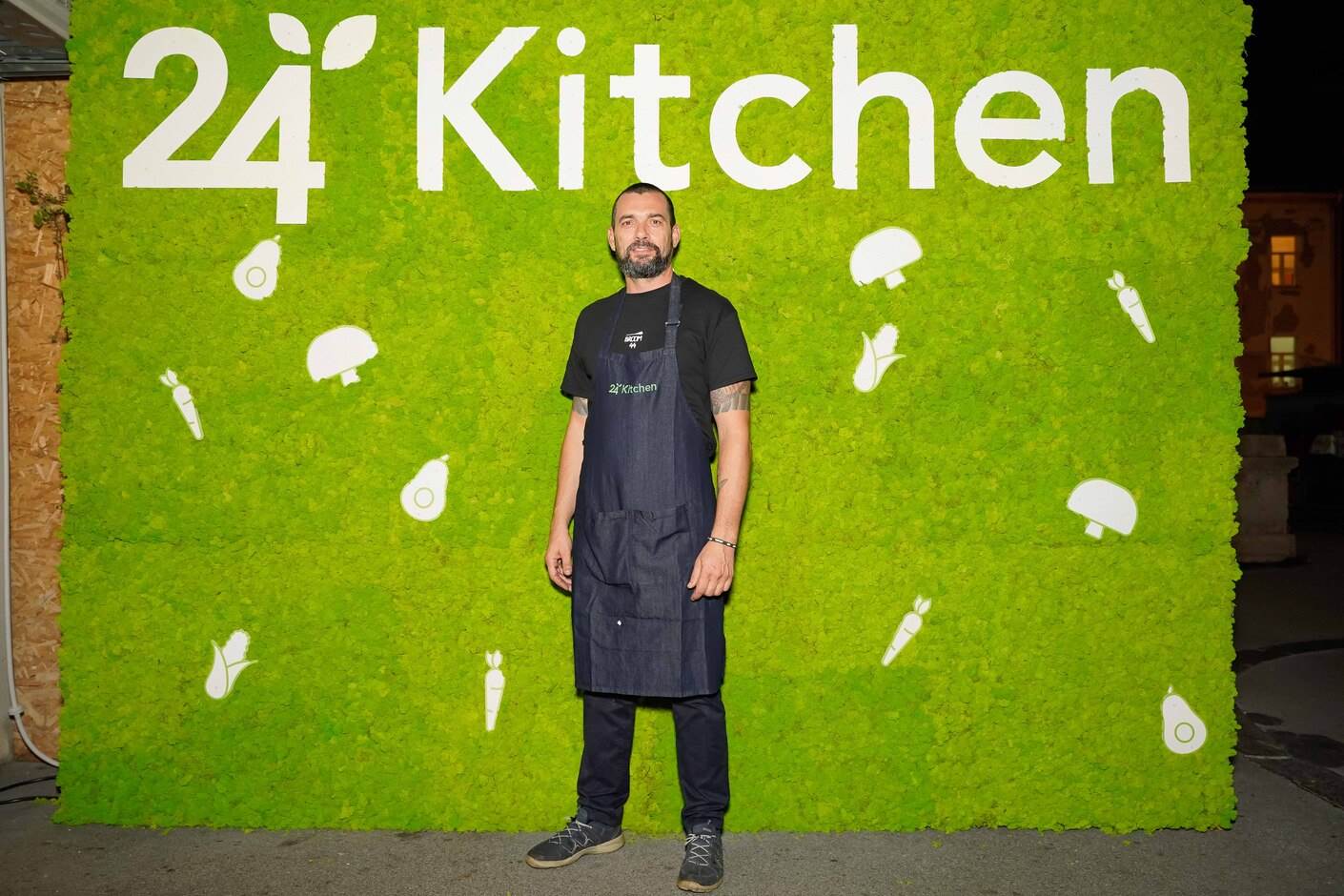 24 Kitchen - David Skoko