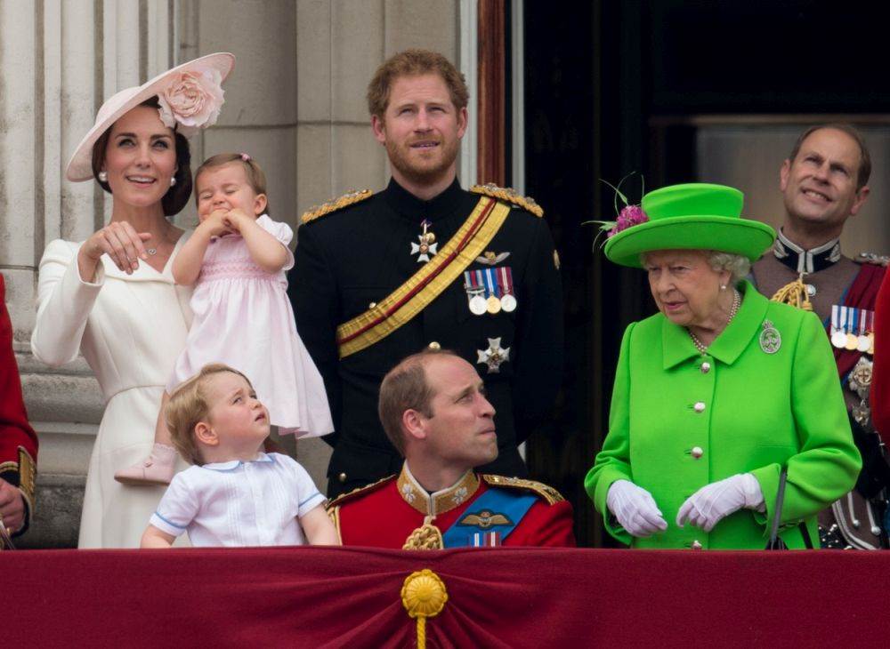 Kate Middleton, princ William, princ Harry, kraljica Elizabeta, princ George
