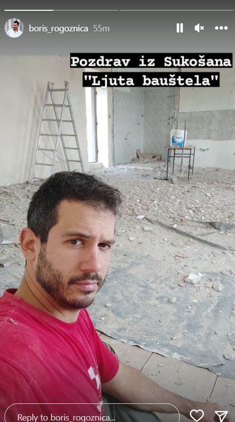 Boris Rogoznica obavlja građevinske radove