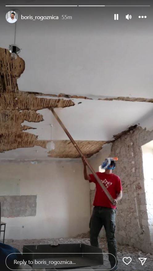 Boris Rogoznica obavlja građevinske radove