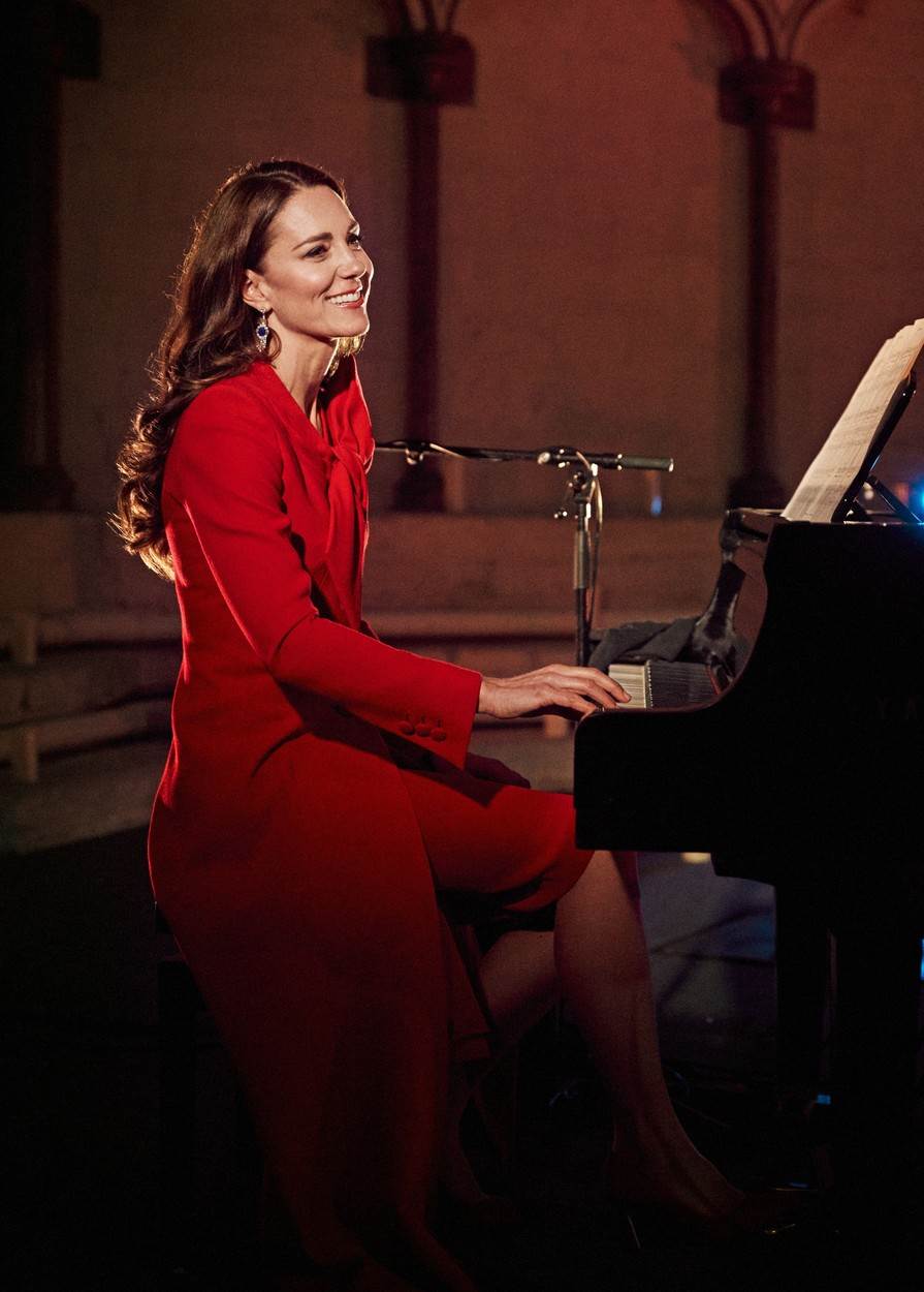 Kate Middleton svirala je klavir tijekom blagdanskog koncerta
