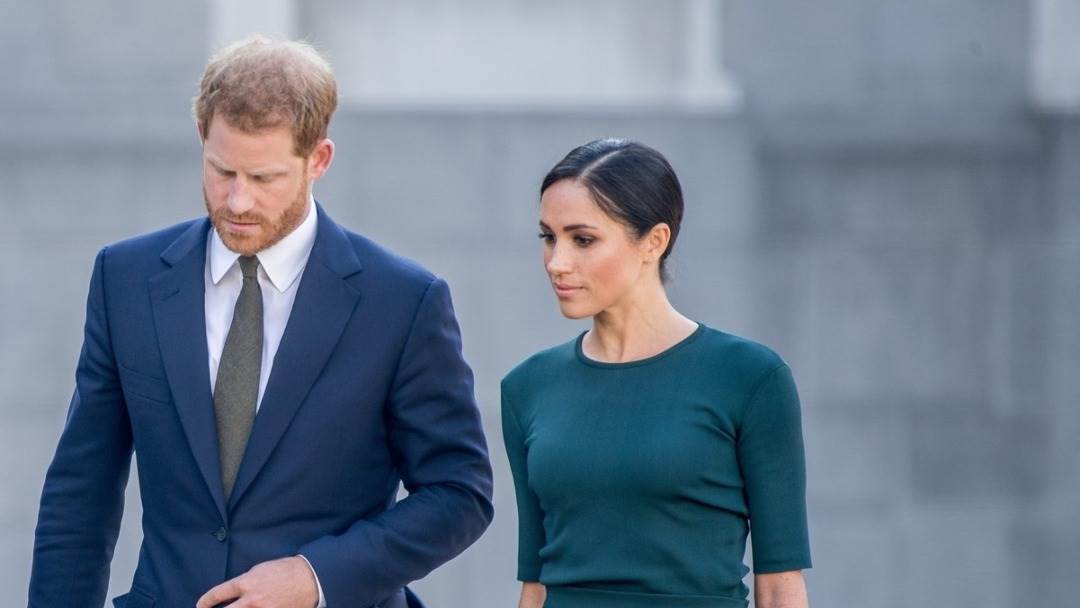 Princ Harry i Meghan Markle žele ispriku kraljevske obitelji