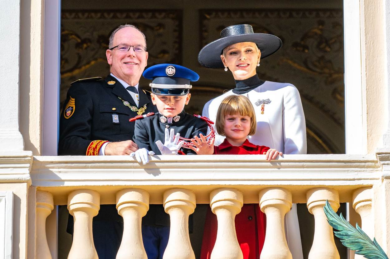 Princeza Charlene i princ Albert s djecom