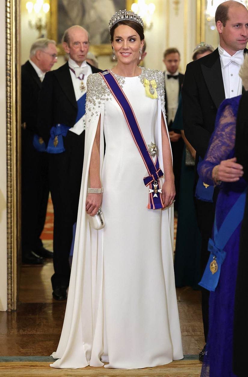 Kate Middleton u bijeloj Jenny Packham haljini